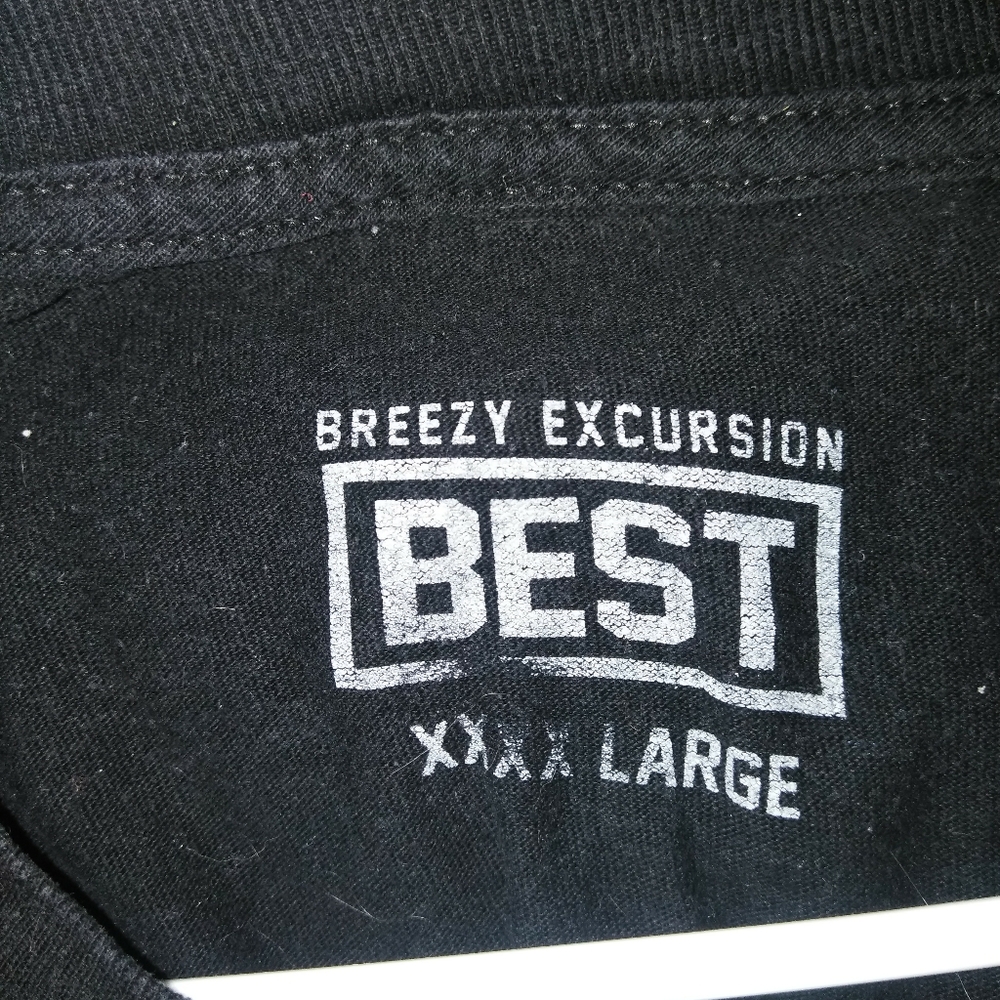 "Breezy Excursion" Tee - Picture 2 of 2